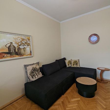 Vintage Apartment In Center Tirana Zewnętrze zdjęcie